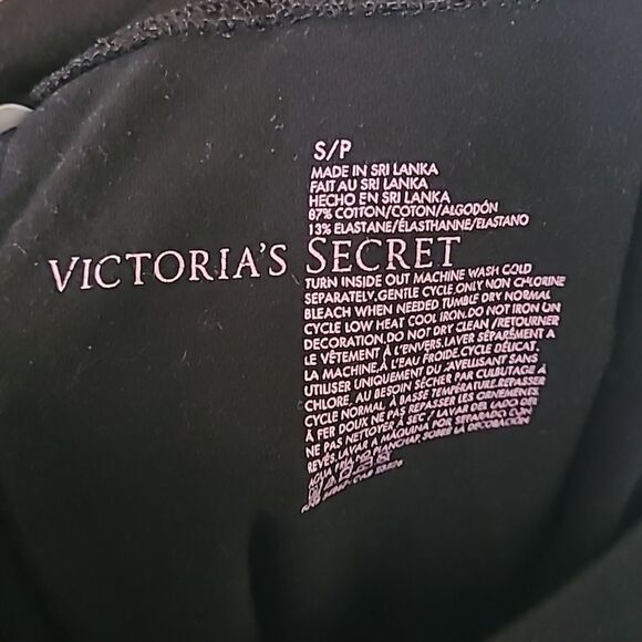 Victoria's Secret Black Crop 3/4 Length Stretchy Comfy Leggings z small Striped - Picture 2 of 4